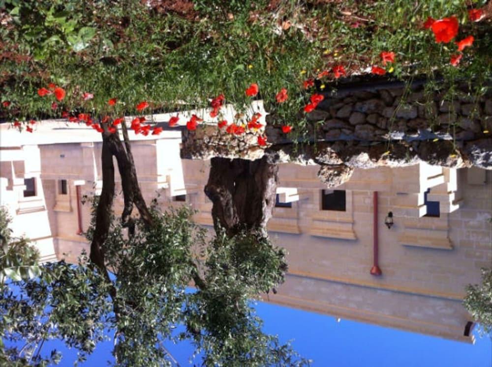 Agriturismo Masseria San Leonardo Savelletri Exteriör bild