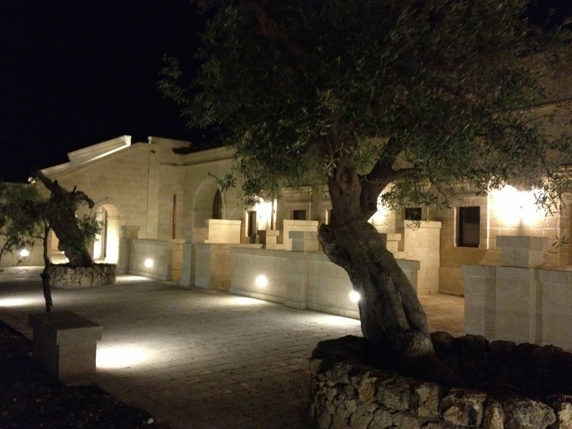 Agriturismo Masseria San Leonardo Savelletri Exteriör bild